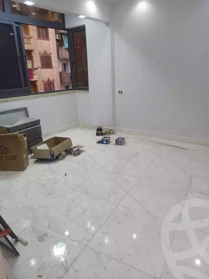 https://aqarmap.com.eg/en/listing/5791187-for-rent-alexandria-shds