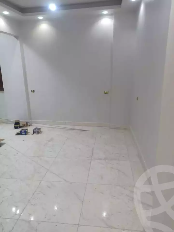 https://aqarmap.com.eg/en/listing/5792896-for-rent-alexandria-shds