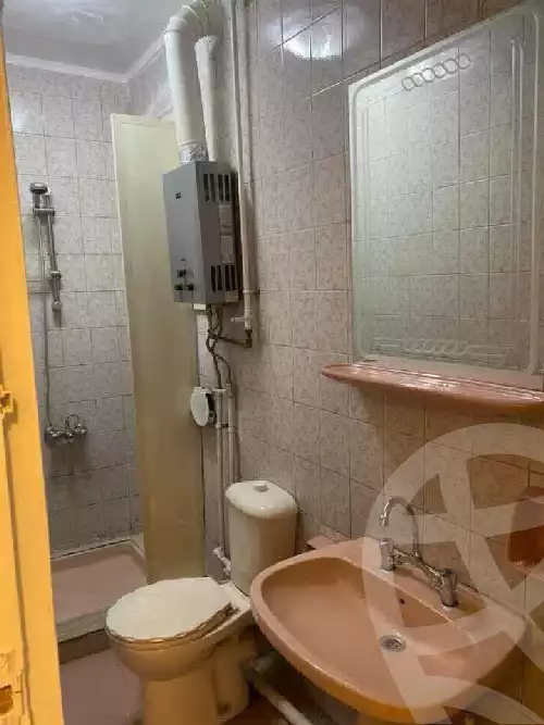 https://aqarmap.com.eg/ar/listing/5793229-for-rent-cairo-manial-manial-st
