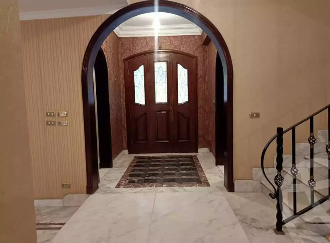 https://aqarmap.com.eg/en/listing/5794639-for-sale-cairo-el-sheikh-zayed-city-compounds-hadayek-el-mohandiseen