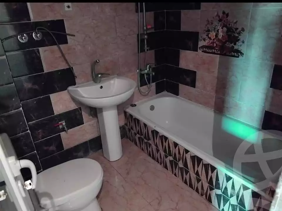 https://aqarmap.com.eg/en/listing/5795167-for-rent-cairo-hadayek-el-koba-saraya-el-kobba