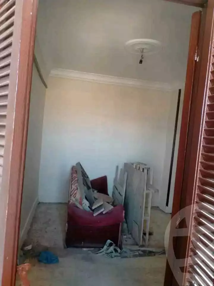 https://aqarmap.com.eg/ar/listing/5795984-for-sale-alexandria-l-jmy-lbytsh-al-andalous-wa-al-hgaz-st
