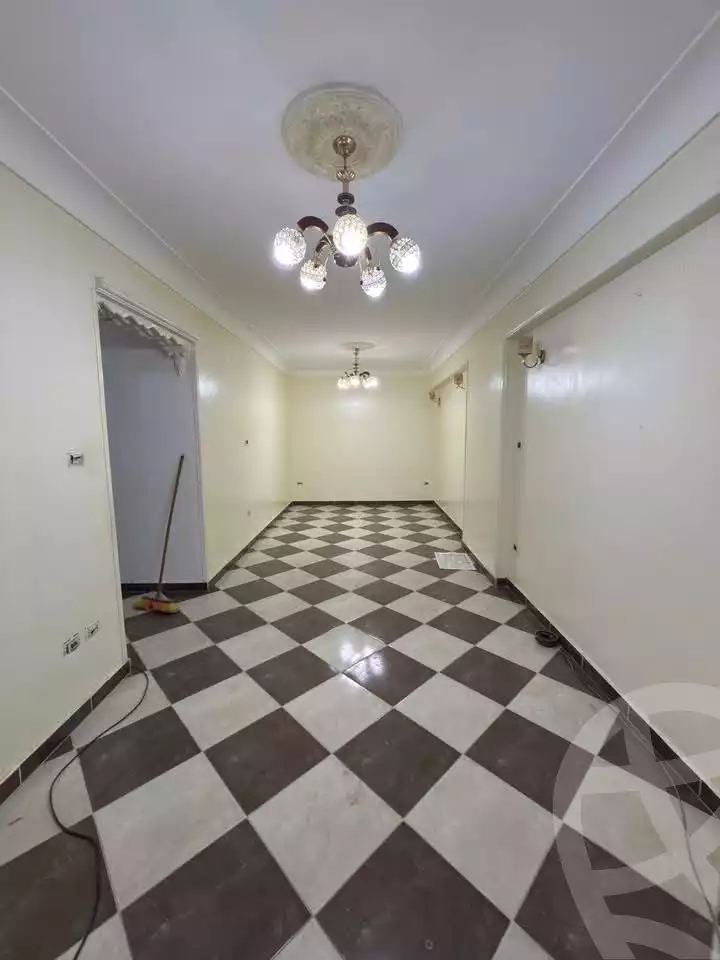 https://aqarmap.com.eg/ar/listing/5798512-for-sale-alexandria-l-jmy-lbytsh-qased-kareem-st