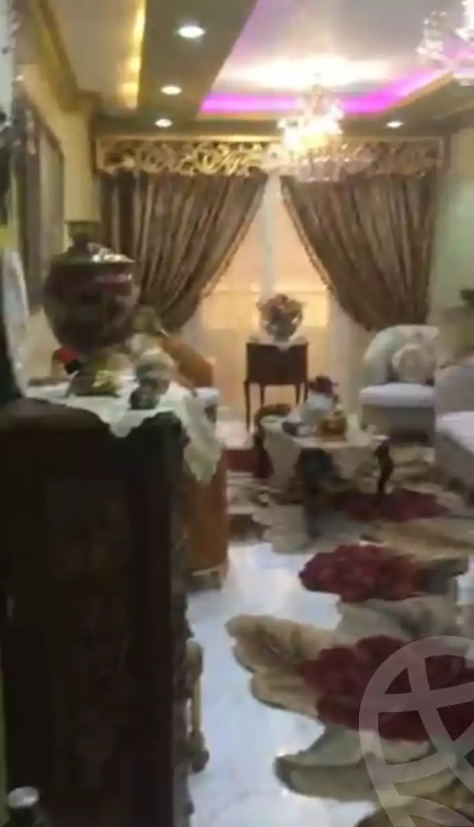 https://aqarmap.com.eg/en/listing/5800346-for-sale-cairo-faisal-kafr-tohormos-queen-nazli-st