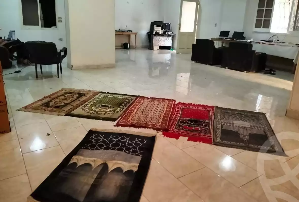 https://aqarmap.com.eg/ar/listing/5800626-for-rent-cairo-mokattam-lhdb-l-ly