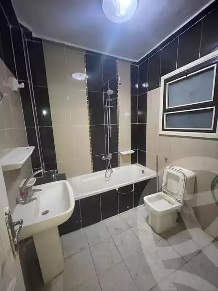 https://aqarmap.com.eg/en/listing/5802443-for-sale-alexandria-l-jmy-lbytsh-al-kaada-st