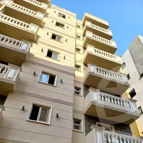 https://aqarmap.com.eg/ar/listing/5806599-for-sale-cairo-mokattam-el-hadabah-el-wosta-el-mantaqa-el-olaa-baron-school-street