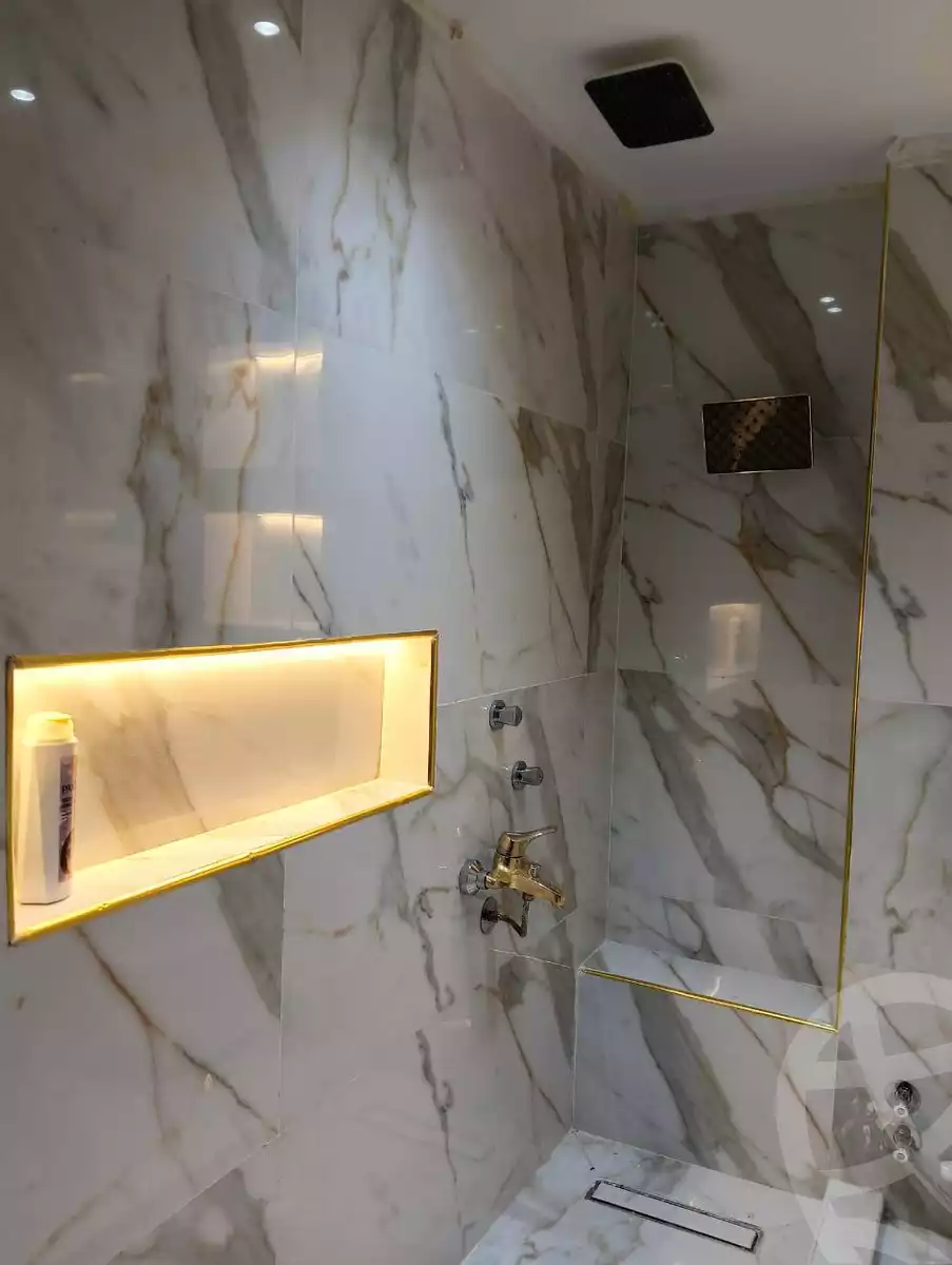 https://aqarmap.com.eg/en/listing/5807942-for-sale-cairo-mokattam-el-hadabah-el-wosta-compounds-vittoria-compound-seven-stars