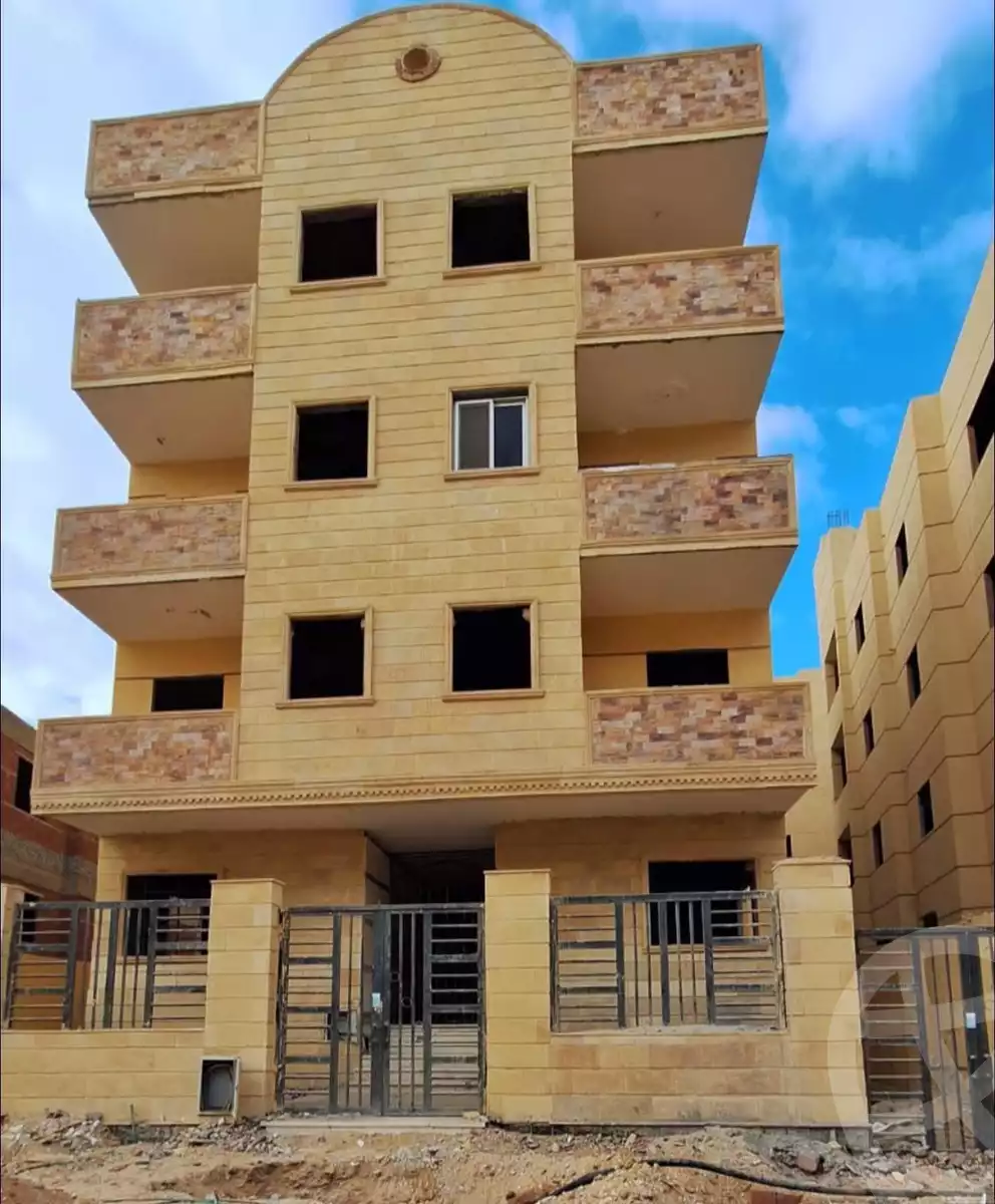 https://aqarmap.com.eg/ar/listing/5807983-for-sale-cairo-badr-city-hai-el-ashgar-featured-neighborhood-bait-el-watan-rd