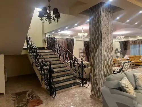 https://aqarmap.com.eg/en/listing/5808824-for-sale-cairo-el-shorouk-compounds-maadi-view