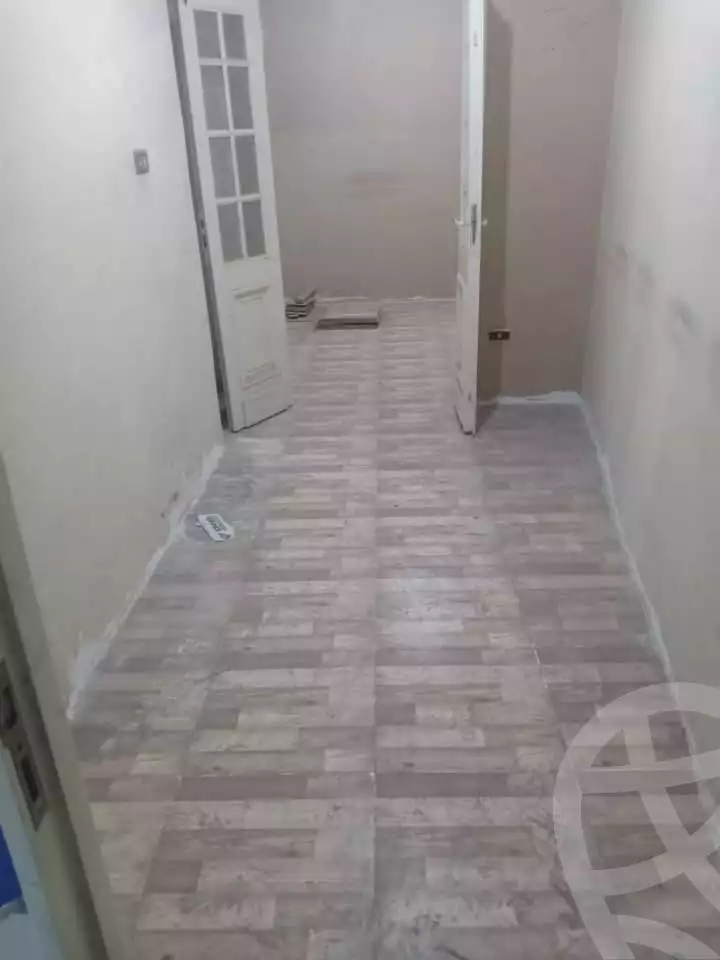 https://aqarmap.com.eg/ar/listing/5808920-for-rent-alexandria-lsywf-al-saaeh-sq