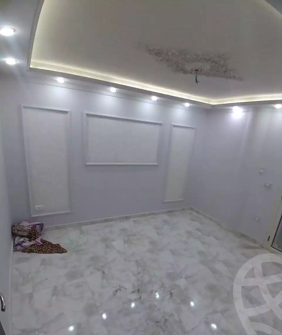 https://aqarmap.com.eg/en/listing/5810350-for-rent-alexandria-l-jmy-lbytsh-street-11