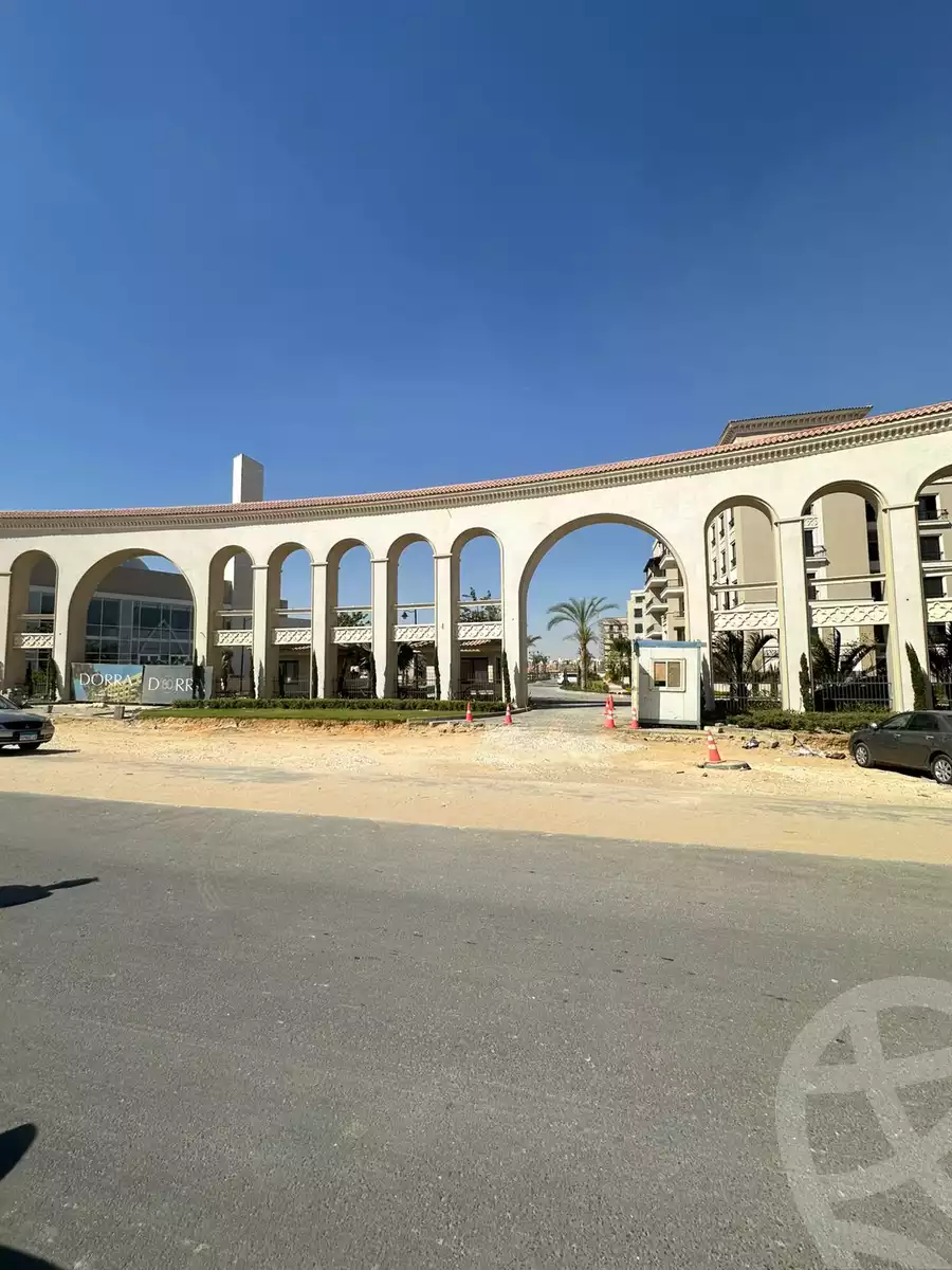 https://aqarmap.com.eg/en/listing/5811609-for-sale-cairo-el-sheikh-zayed-city-compounds-kmbwnd-fyldj-wyst-dr-llttwyr