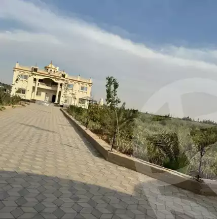 https://aqarmap.com.eg/ar/listing/5813358-for-sale-sharqia-10th-of-ramadan-al-hay-al-tasea-wa-eshroon