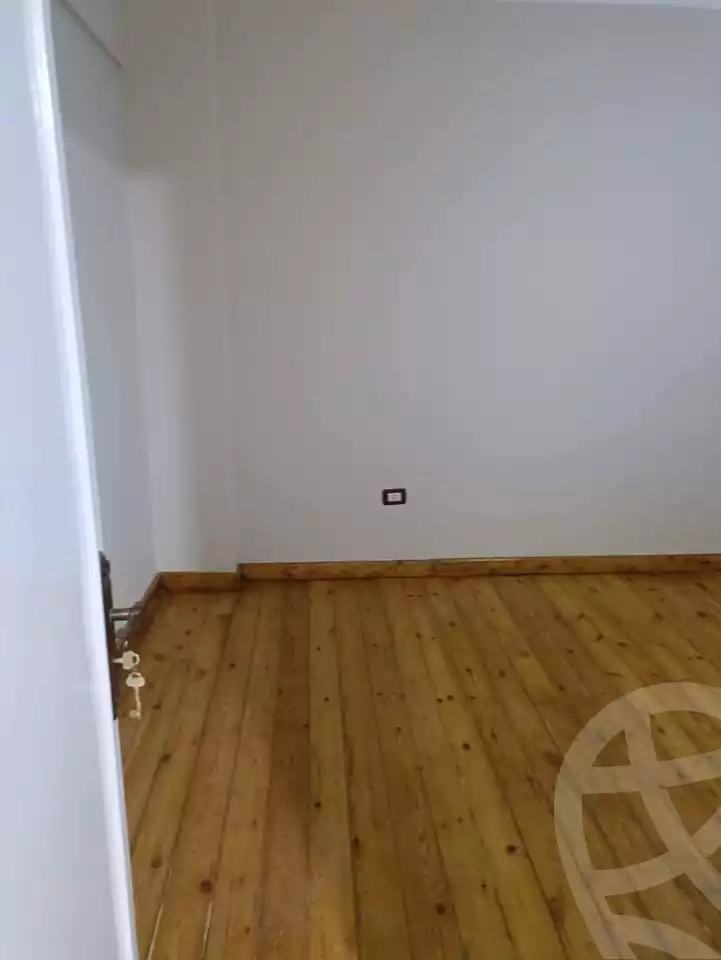 https://aqarmap.com.eg/en/listing/5814181-for-rent-alexandria-glim