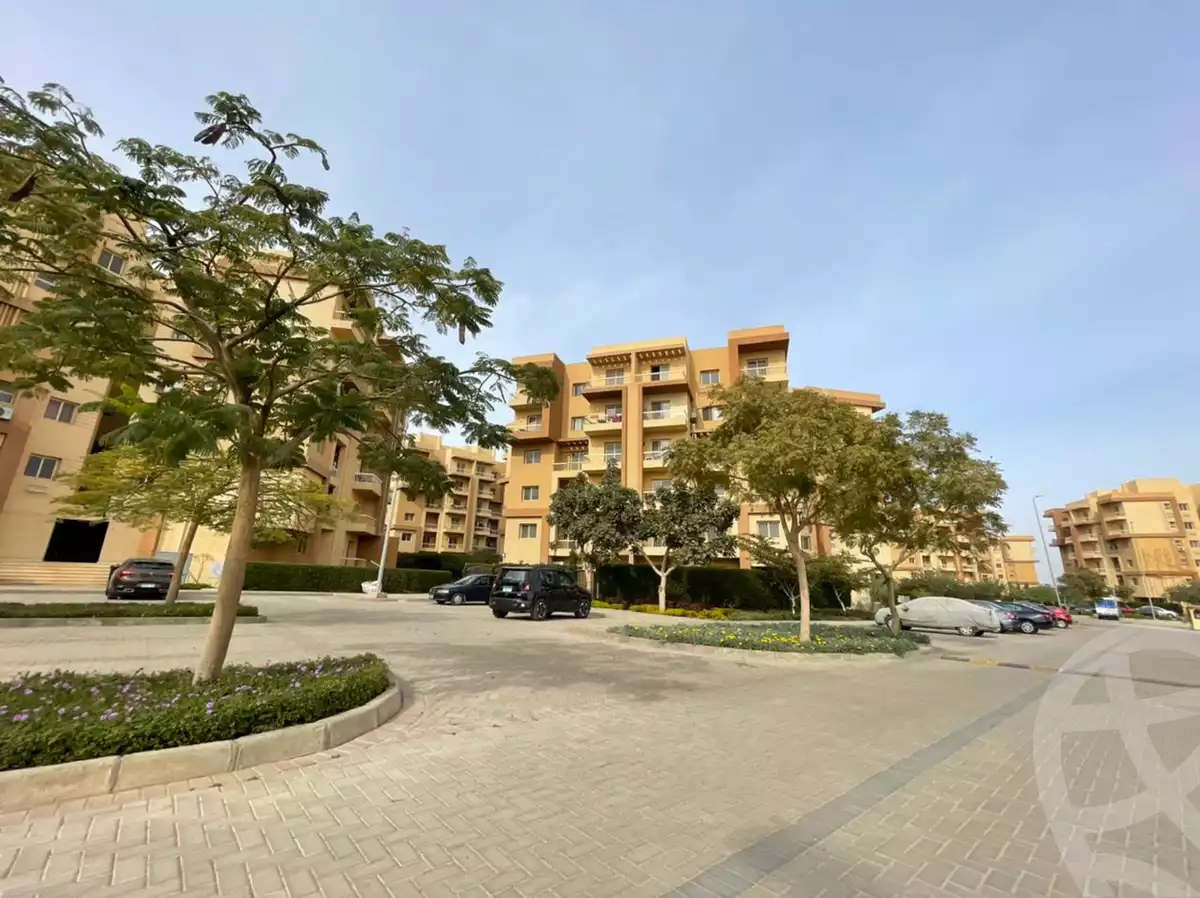 https://aqarmap.com.eg/ar/listing/5814742-for-sale-cairo-6th-of-october-hadaeq-october-kmbwnd-fy-hdyq-ktwbr-ashgar-city
