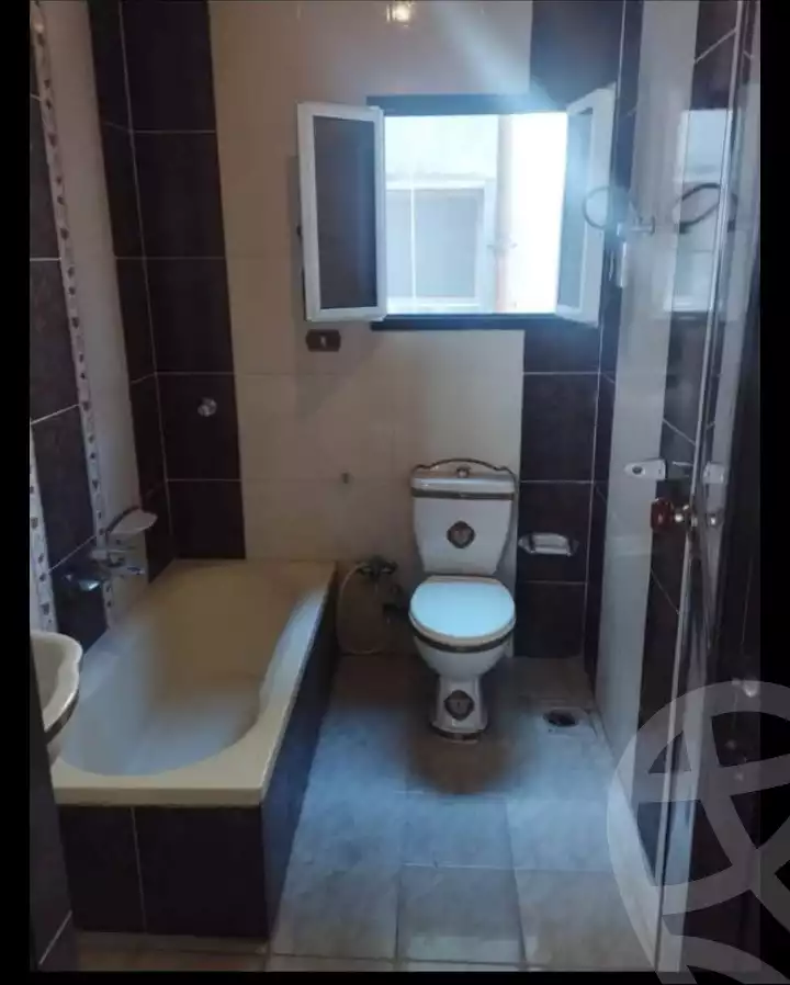 https://aqarmap.com.eg/en/listing/5816371-for-rent-alexandria-bolekly