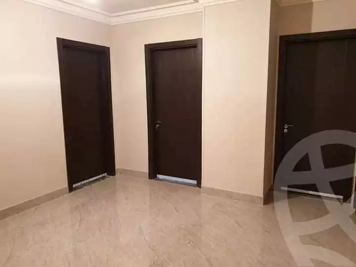 https://aqarmap.com.eg/ar/listing/5819802-for-sale-cairo-el-sheikh-zayed-city-compounds-dh-drys