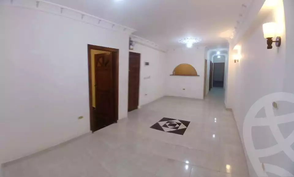 https://aqarmap.com.eg/en/listing/5821635-for-sale-alexandria-alhadara-lhdr-qbly