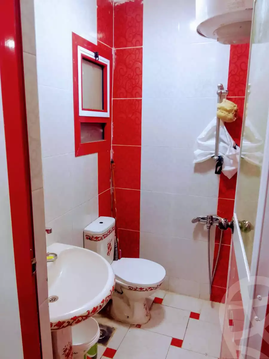 https://aqarmap.com.eg/ar/listing/5823231-for-sale-alexandria-l-jmy-lbytsh-el-hanafeya-st