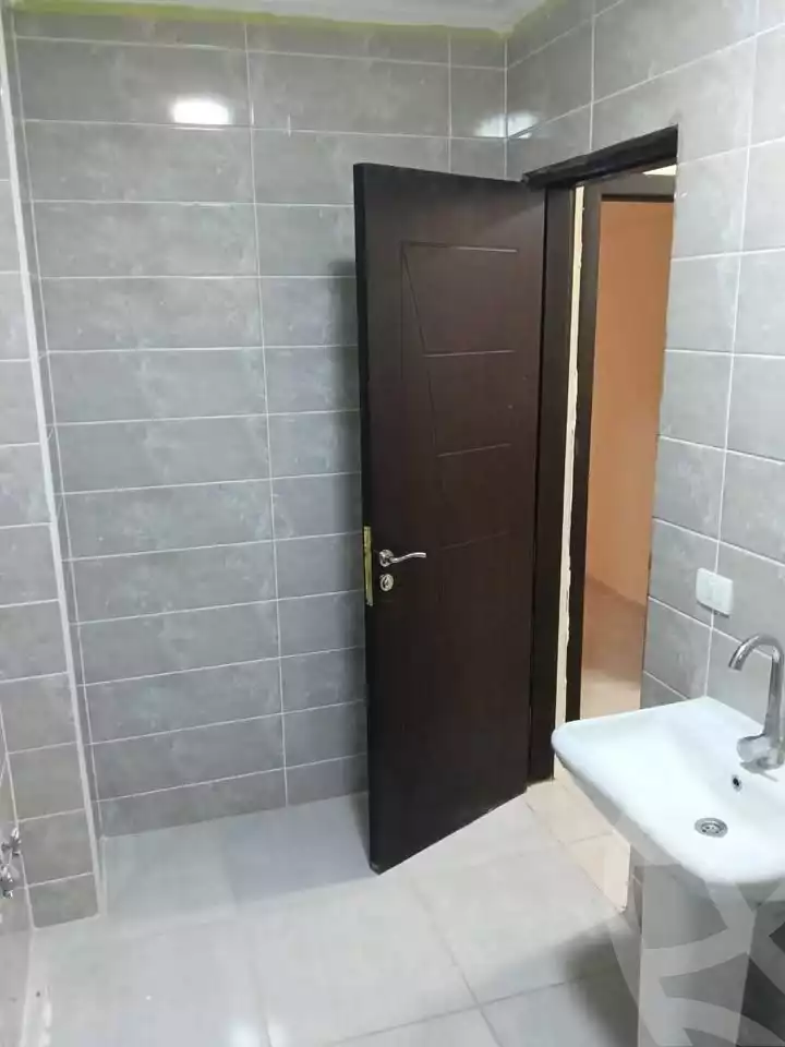 https://aqarmap.com.eg/ar/listing/5823480-for-rent-cairo-mokattam-compounds-kmbwnd-jwldn-jyts
