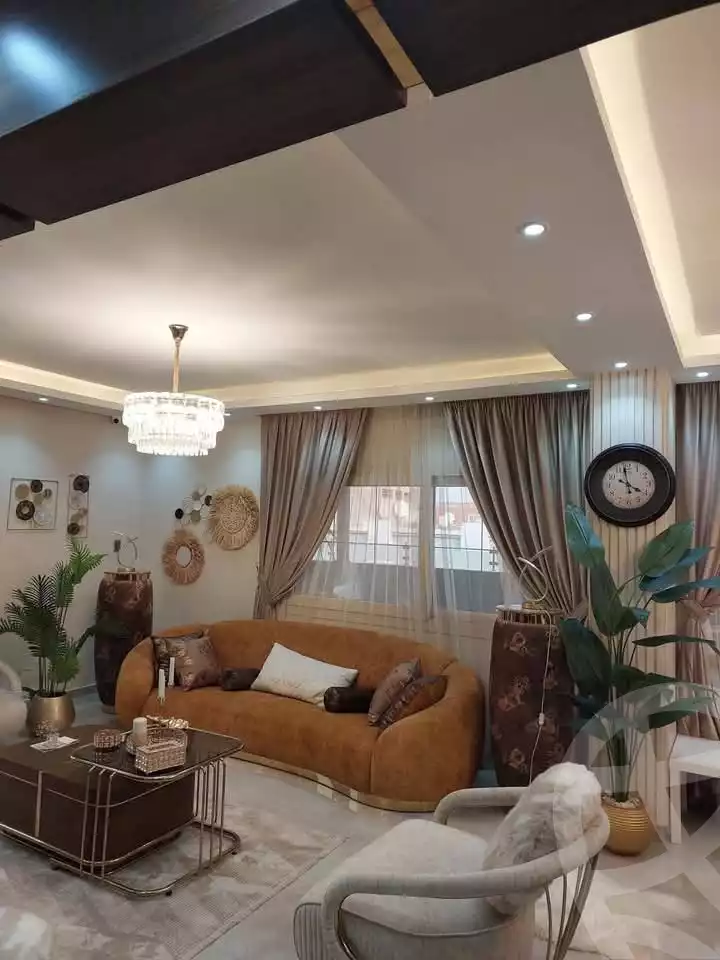 https://aqarmap.com.eg/en/listing/5824821-for-sale-sharqia-zagazig-zagazig-city-tolba-awaida-st