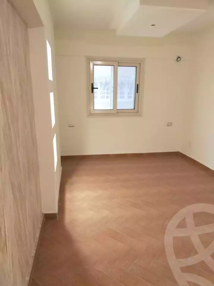 https://aqarmap.com.eg/en/listing/5826031-for-sale-alexandria-glim