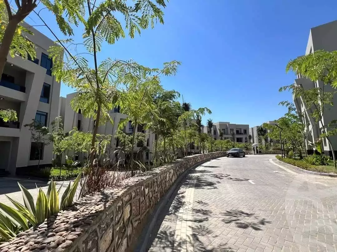 https://aqarmap.com.eg/ar/listing/5830061-for-sale-ain-elsokhna-mdyn-ljll-ljdyd-byrmydz-sky-syty