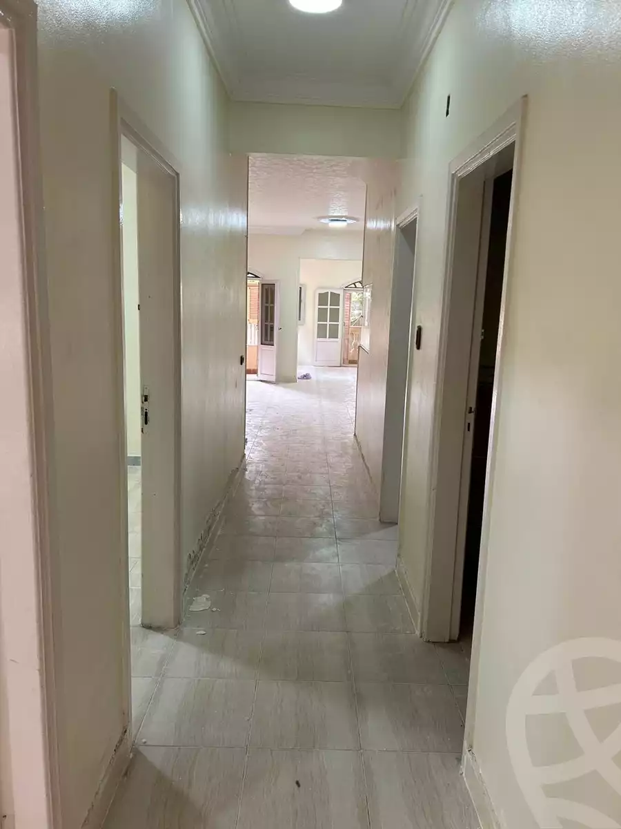 https://aqarmap.com.eg/en/listing/5830353-for-sale-cairo-new-cairo-el-ahyaa-first-neighborhood-street-1