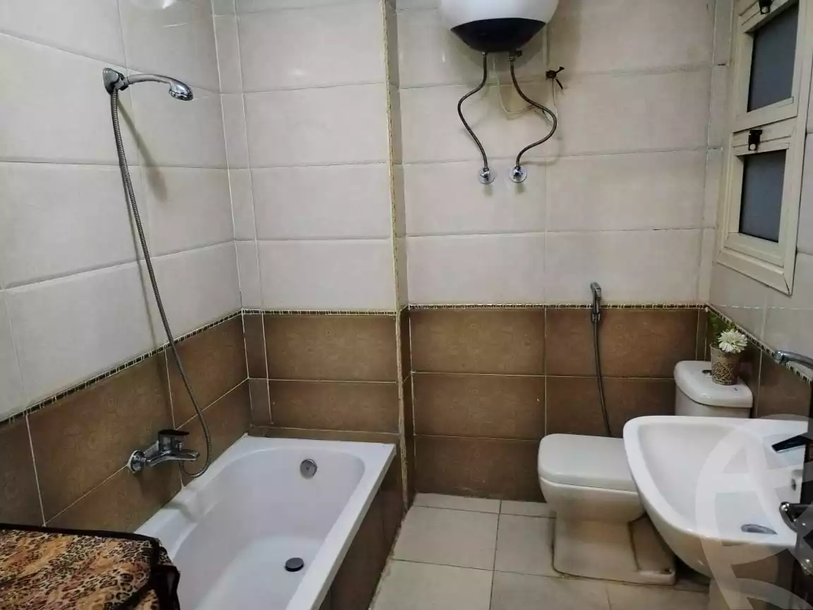 https://aqarmap.com.eg/en/listing/5834379-for-sale-cairo-downtown-el-ataba-al-torgoman-st