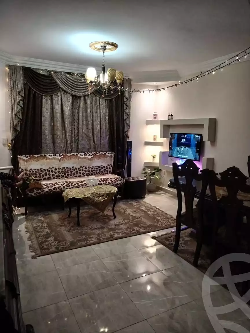 https://aqarmap.com.eg/en/listing/5834379-for-sale-cairo-downtown-el-ataba-al-torgoman-st