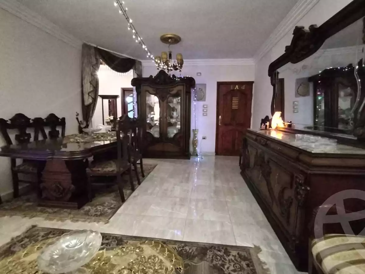 https://aqarmap.com.eg/en/listing/5834379-for-sale-cairo-downtown-el-ataba-al-torgoman-st