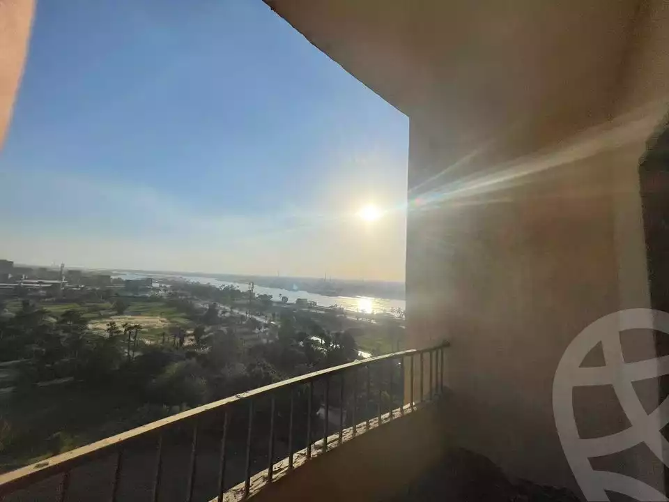 https://aqarmap.com.eg/en/listing/5835648-for-sale-cairo-helwan-hadayek-helwan-nile-corniche-st