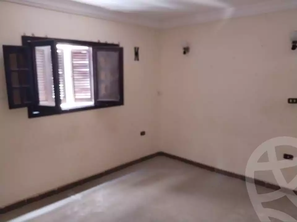 https://aqarmap.com.eg/ar/listing/5837626-for-sale-alexandria-bw-qyr-street-25