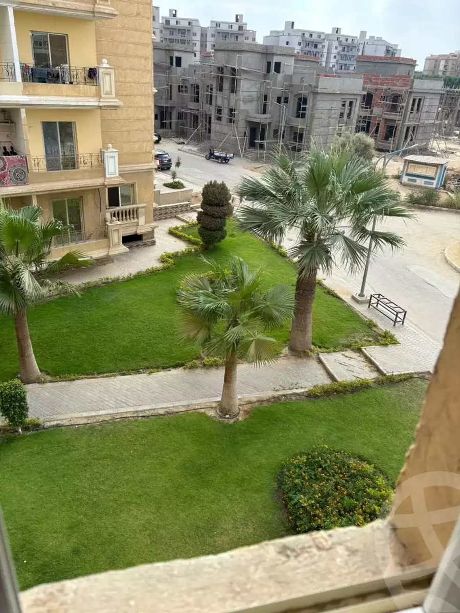 https://aqarmap.com.eg/en/listing/5867718-for-sale-cairo-6th-of-october-hadaeq-october-kmbwnd-fy-hdyq-ktwbr-el-rayhan-oasis