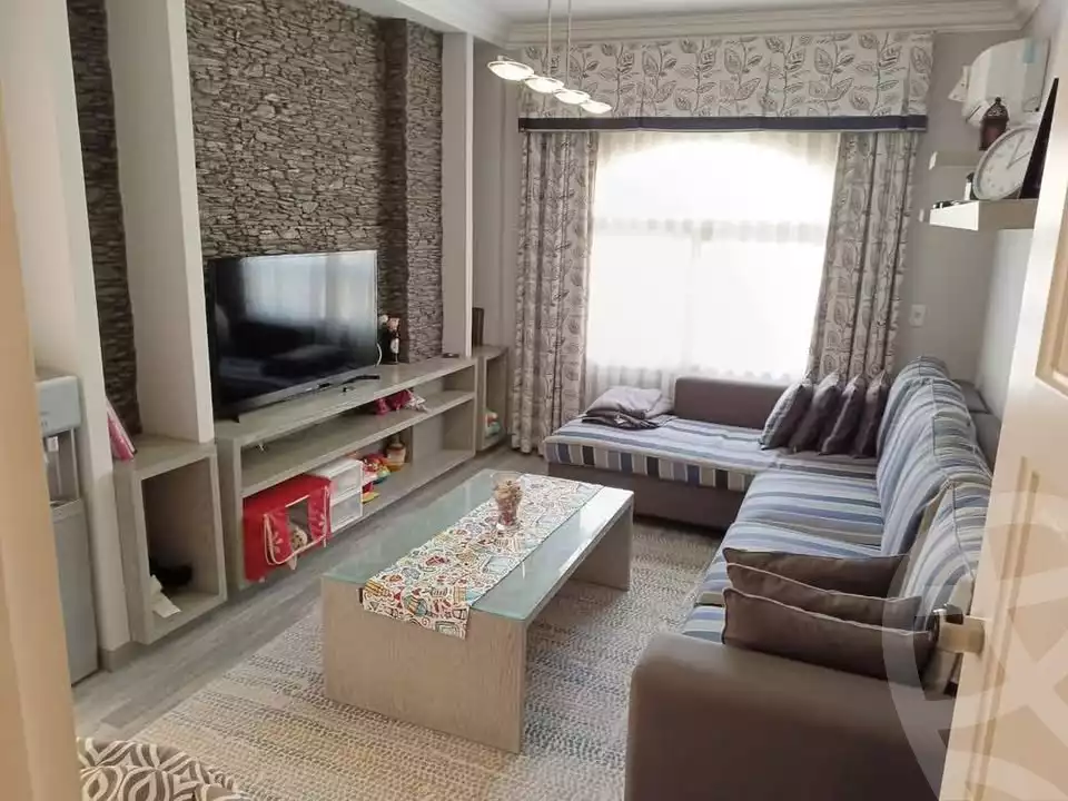 https://aqarmap.com.eg/ar/listing/5840779-for-sale-cairo-mokattam-compounds-kmbwnd-jwldn-jyts