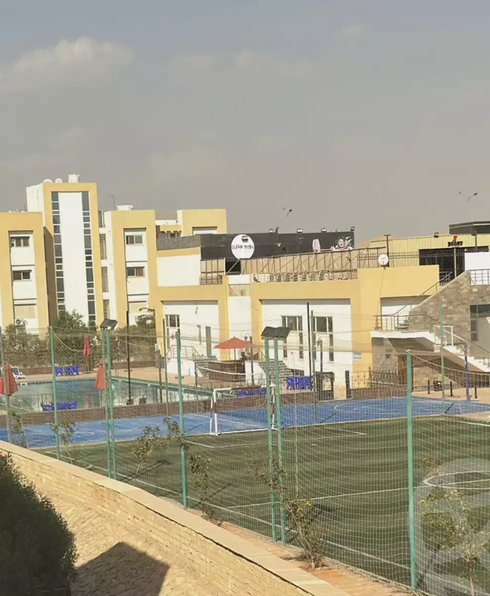 https://aqarmap.com.eg/ar/listing/5841403-for-sale-cairo-new-cairo-compounds-el-koronfel-heights