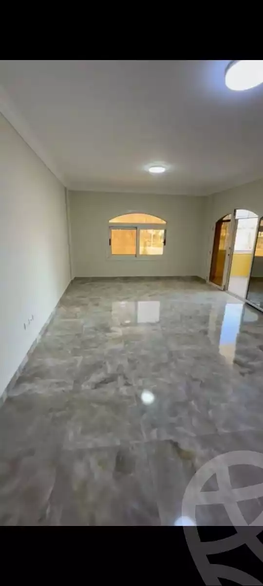 https://aqarmap.com.eg/ar/listing/5841408-for-sale-cairo-new-cairo-compounds-el-jawhara
