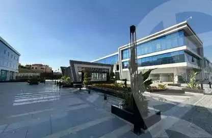 https://aqarmap.com.eg/ar/listing/5843475-for-sale-cairo-el-sheikh-zayed-city-compounds-tryfywm-zyd-nm-llttwyr