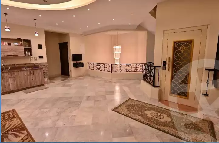 https://aqarmap.com.eg/ar/listing/5843929-for-sale-cairo-al-oubour-compounds-golf-city