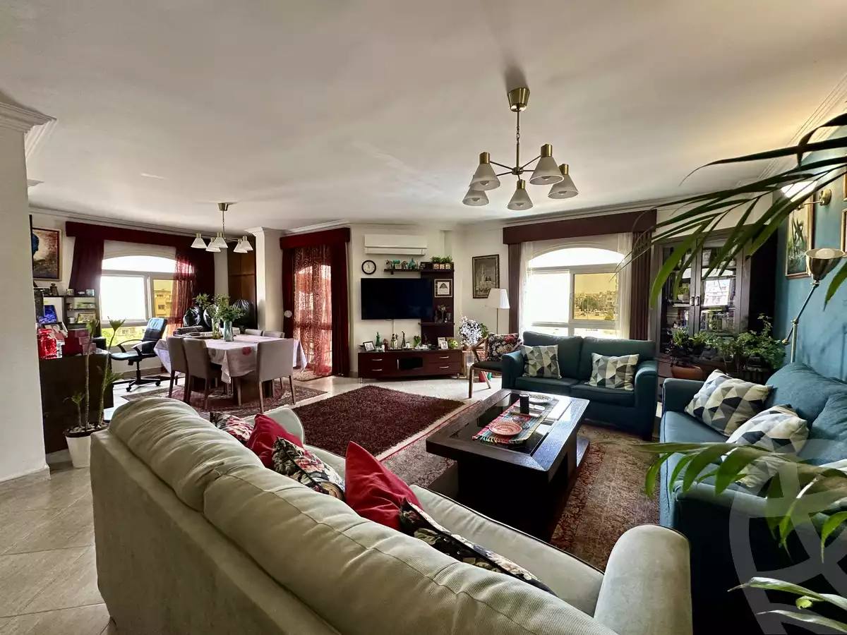 https://aqarmap.com.eg/en/listing/5846778-for-sale-cairo-el-sheikh-zayed-city-el-hay-elsabeaa