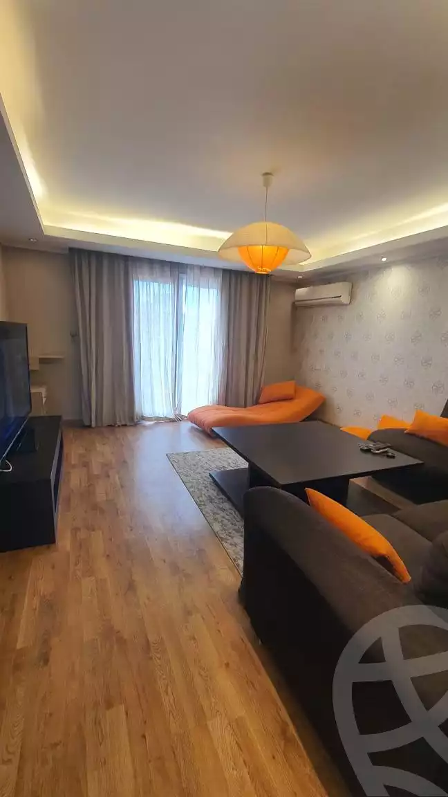 https://aqarmap.com.eg/en/listing/5848192-for-sale-cairo-new-cairo-compounds-mountain-view-1