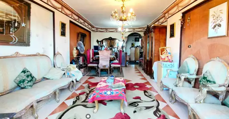 https://aqarmap.com.eg/en/listing/5848349-for-sale-alexandria-el-chatby