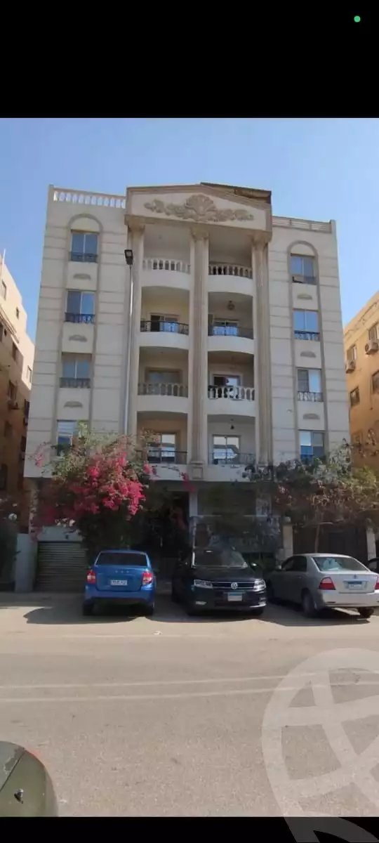 https://aqarmap.com.eg/ar/listing/5849922-for-sale-cairo-new-cairo-el-narges-el-narges-omarat-street-79