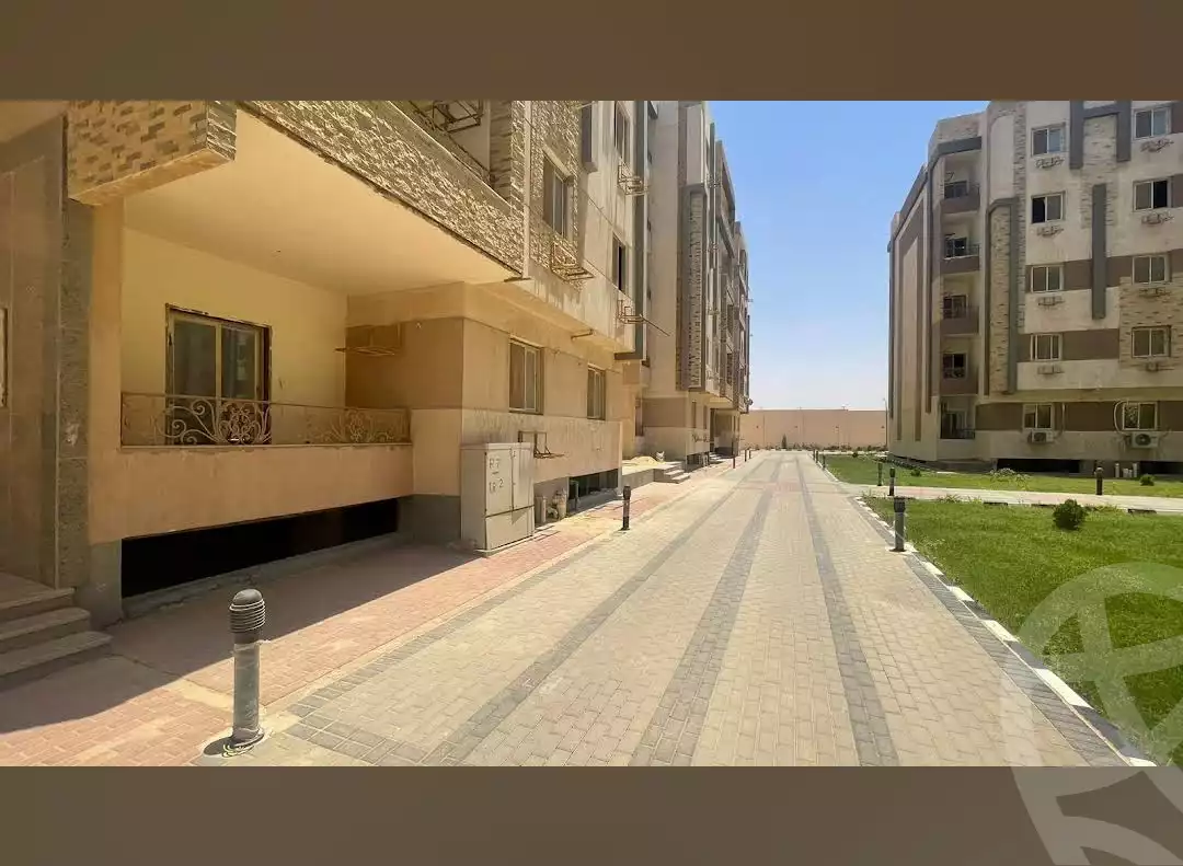 https://aqarmap.com.eg/en/listing/5850059-for-sale-cairo-new-cairo-compounds-la-maison-compound