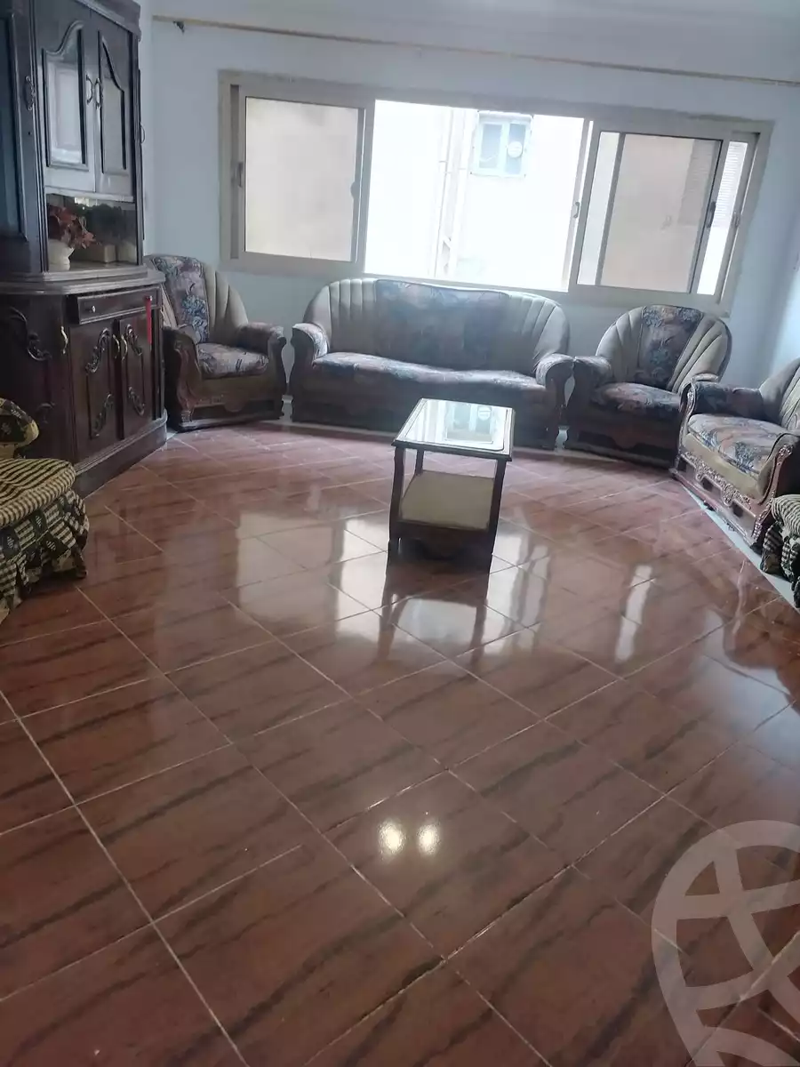 https://aqarmap.com.eg/ar/listing/5851675-for-sale-cairo-helwan-kwrnysh-hlwn