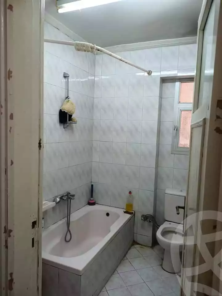 https://aqarmap.com.eg/ar/listing/5852171-for-rent-cairo-ain-shams-ahmed-esmat-st