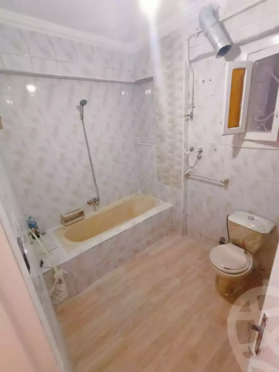 https://aqarmap.com.eg/en/listing/5852482-for-sale-alexandria-l-jmy-el-hanouvel-el-kholafaa-el-rashdeen-st