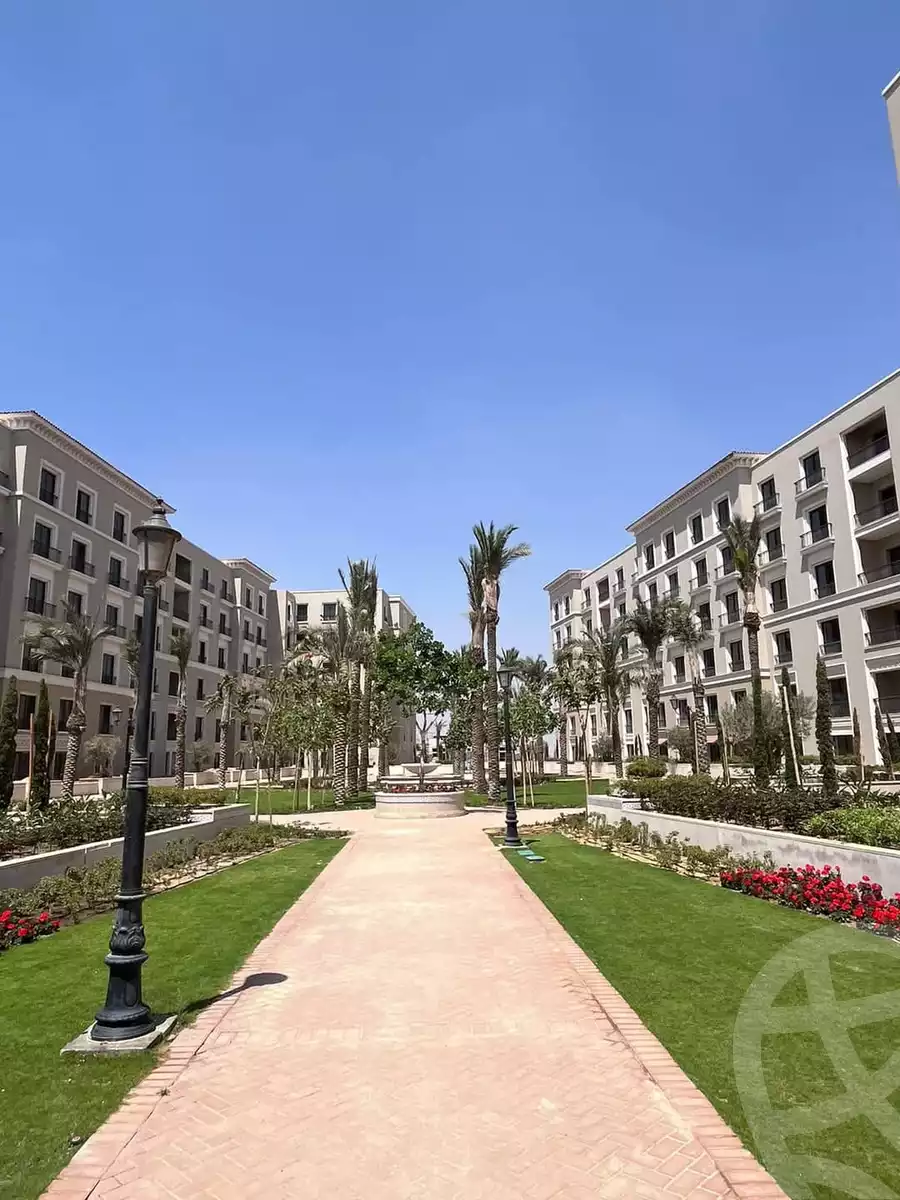 https://aqarmap.com.eg/en/listing/5853723-for-sale-cairo-el-sheikh-zayed-city-compounds-kmbwnd-fyldj-wyst-dr-llttwyr