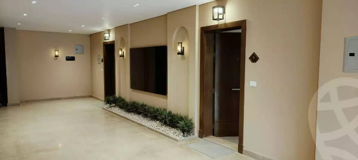 https://aqarmap.com.eg/en/listing/5853810-for-sale-cairo-el-sheikh-zayed-city-compounds-kmbwnd-fyldj-wyst-dr-llttwyr
